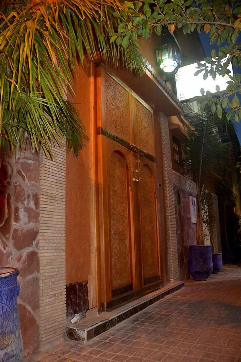 Riad Aymane - Genel