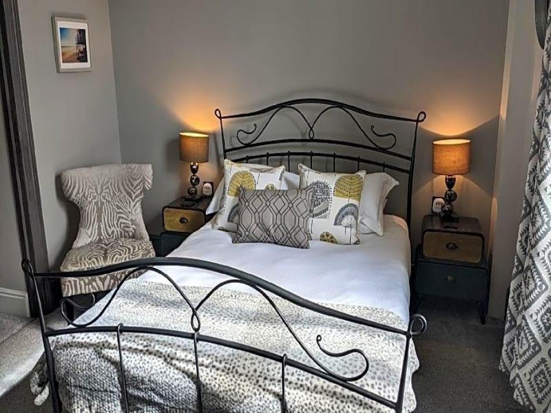 Oaklands Guest House - Oda