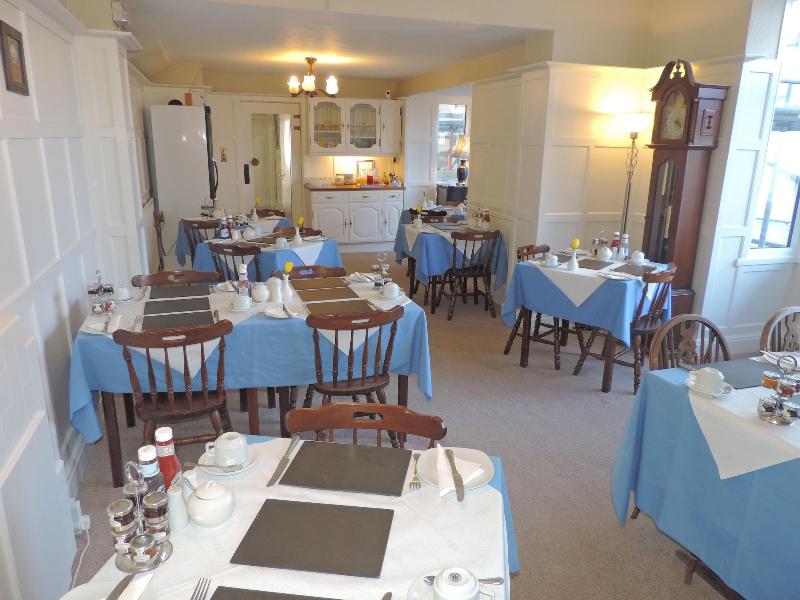 Beach Front Guest House - Restoran