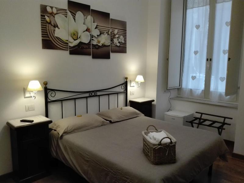 Napolipietrasanta - Oda