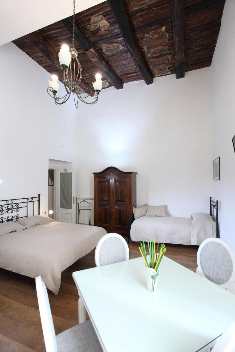 Napolipietrasanta - Oda
