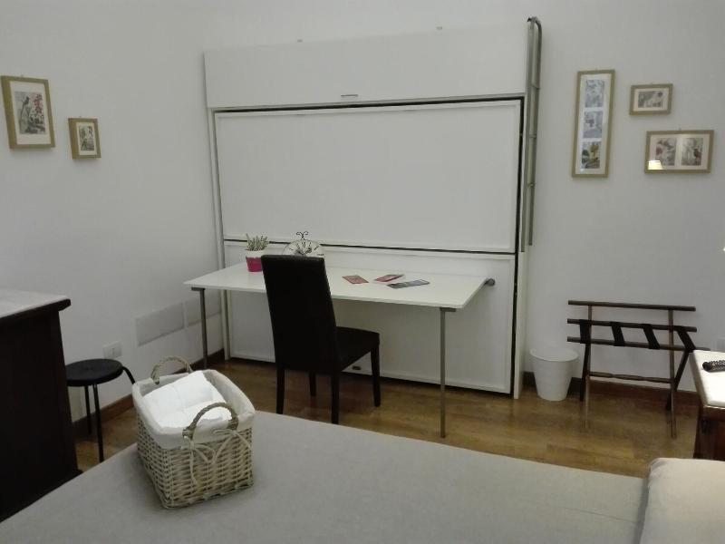 Napolipietrasanta - Oda