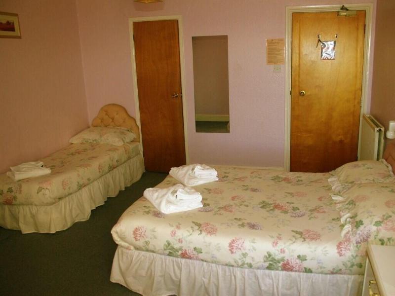 Cherry Tree Hotel - Oda