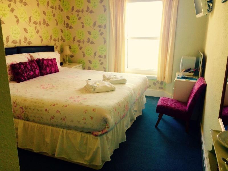 Cherry Tree Hotel - Oda