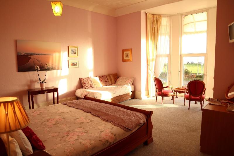 Cherry Tree Hotel - Oda