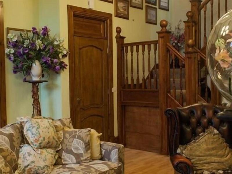 Little Red Rooster Rest And Spa - Lobi