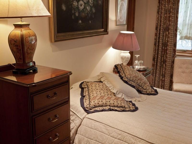 Little Red Rooster Rest And Spa - Oda