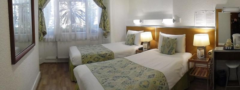 Falcon Hotel - Oda