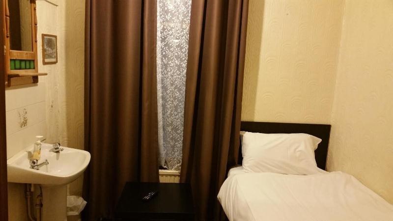 Best Inn Hotel - Oda