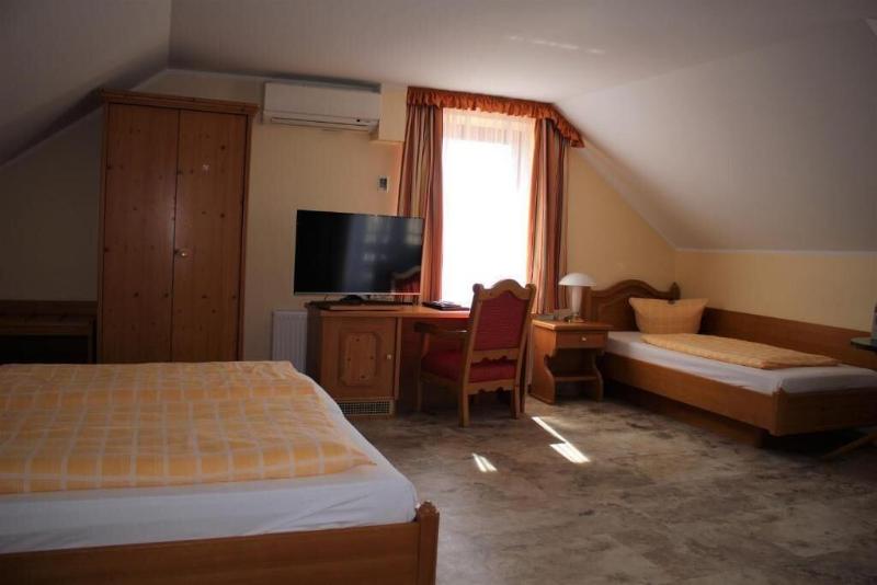 Bed Breakfast Hotel Ma Llerhof - Oda