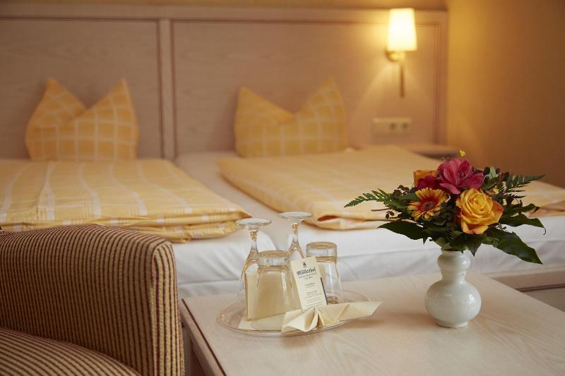 Bed Breakfast Hotel Ma Llerhof - Oda