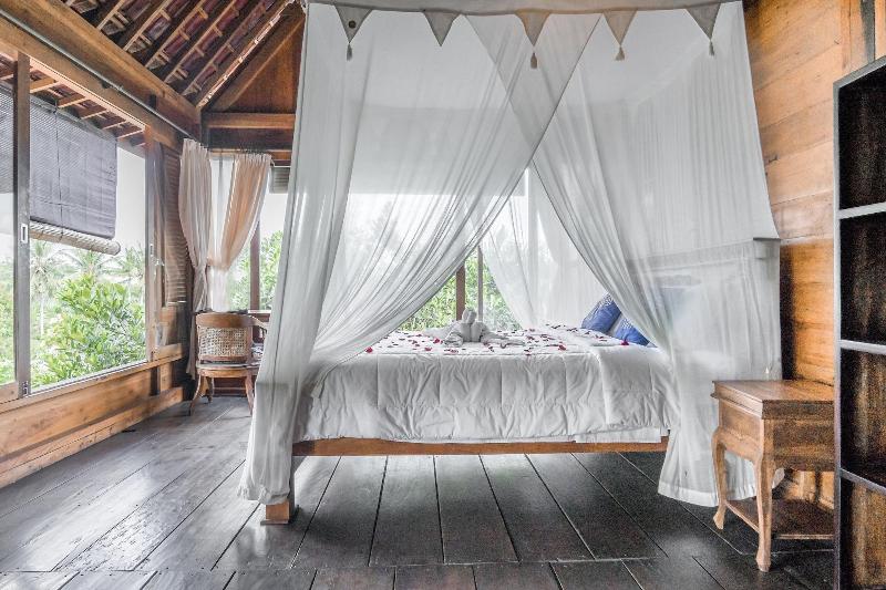 Sari Bamboo Bungalows - Oda