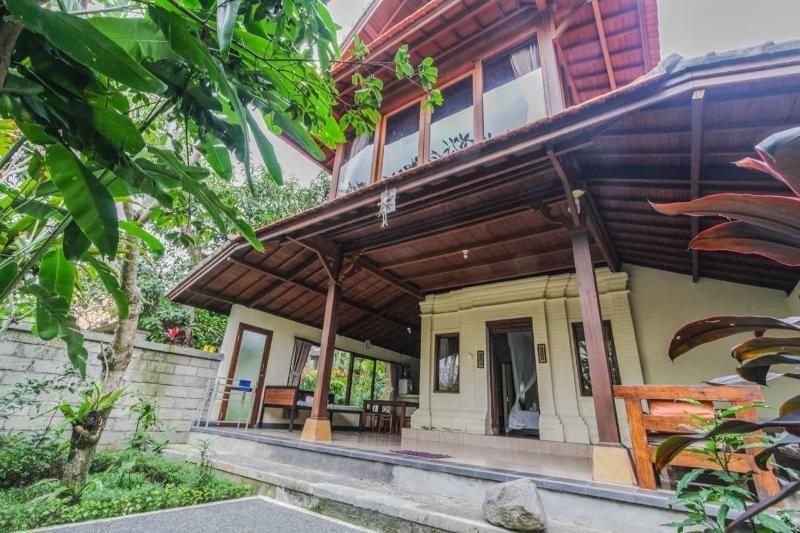 Sari Bamboo Bungalows - Oda