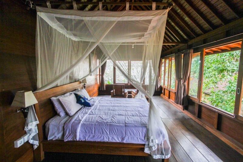 Sari Bamboo Bungalows - Oda