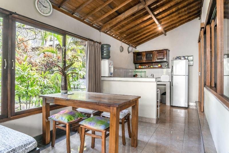 Sari Bamboo Bungalows - Oda