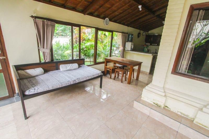 Sari Bamboo Bungalows - Oda