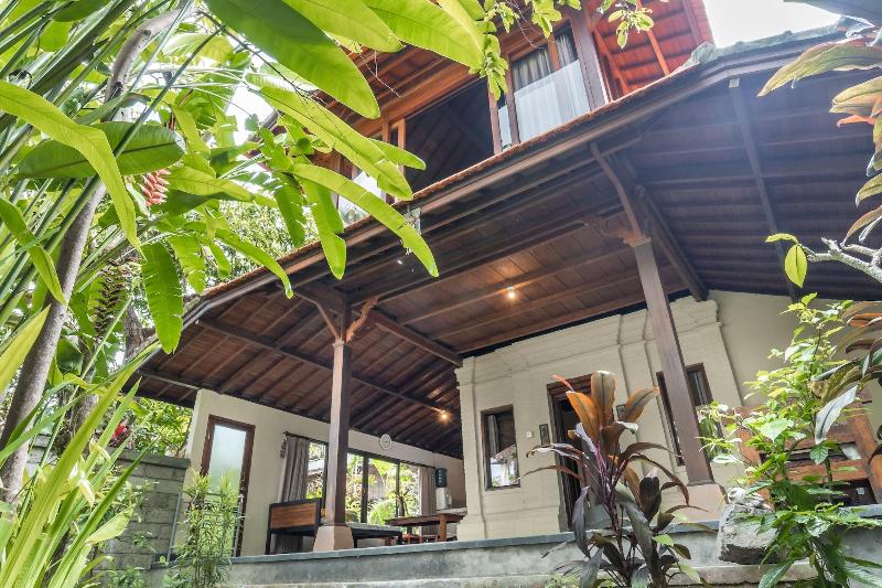 Sari Bamboo Bungalows - Oda