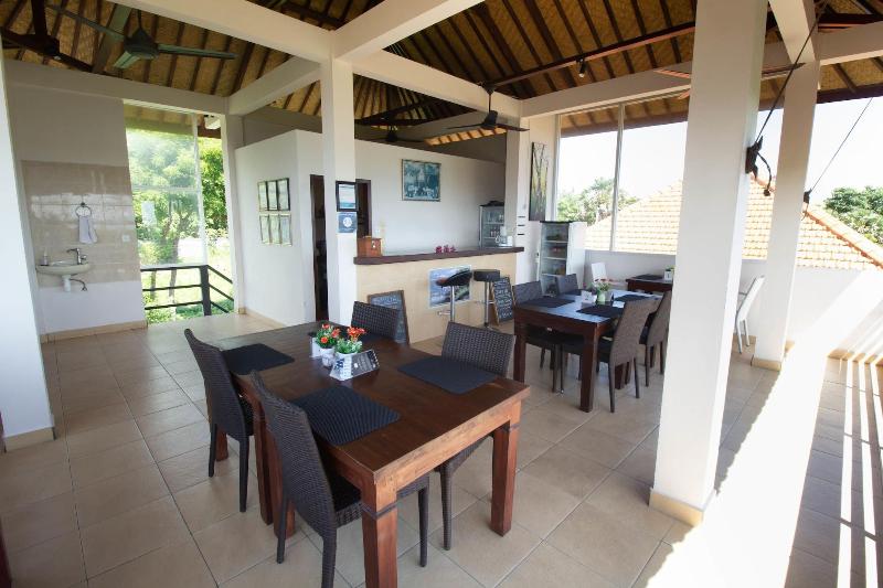 Ocean Villa Dive Resort Tulamben - Restoran