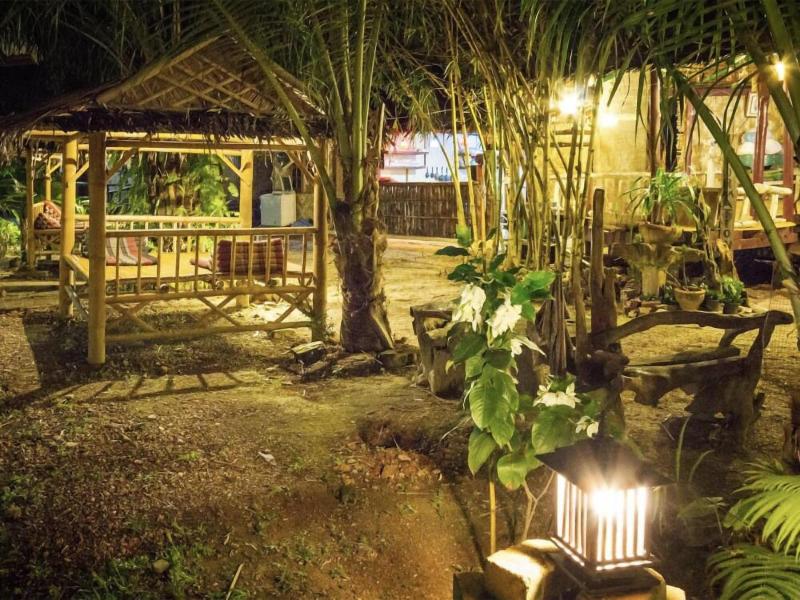 Leaf House Bungalow Hostel - Genel