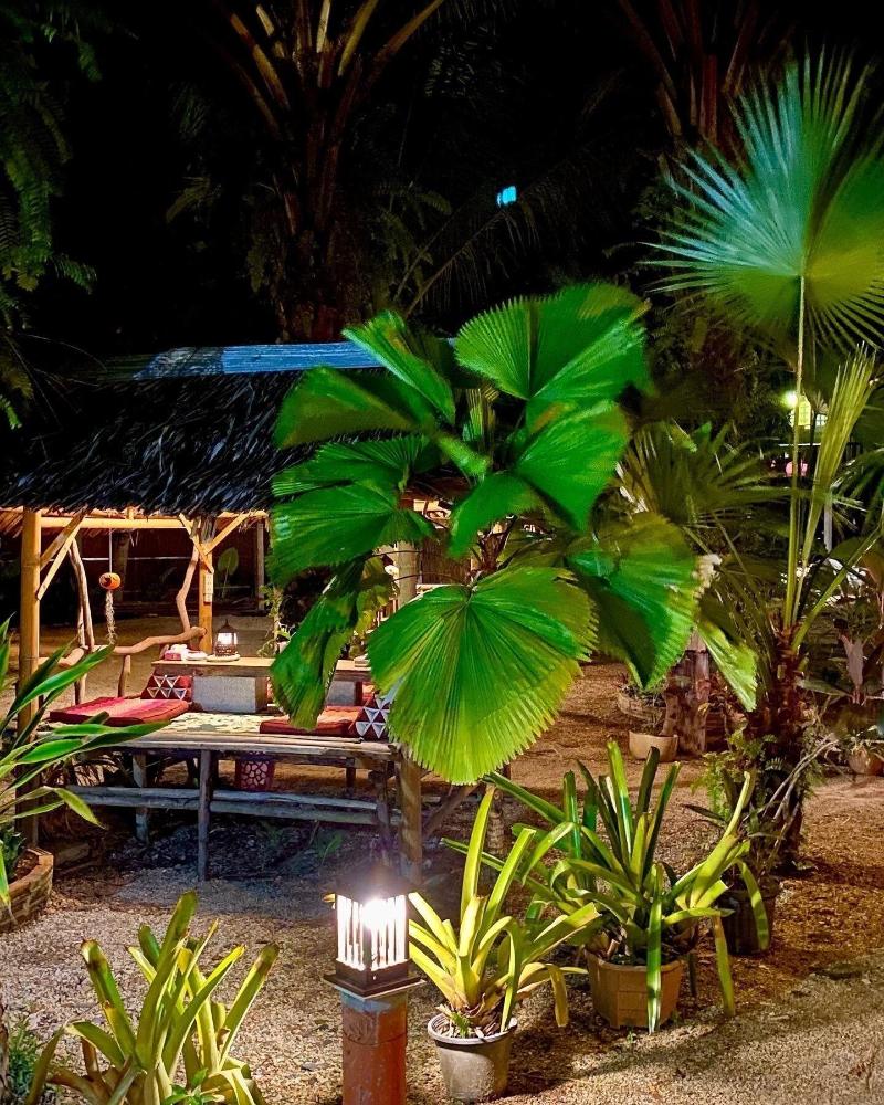 Leaf House Bungalow Hostel - Genel