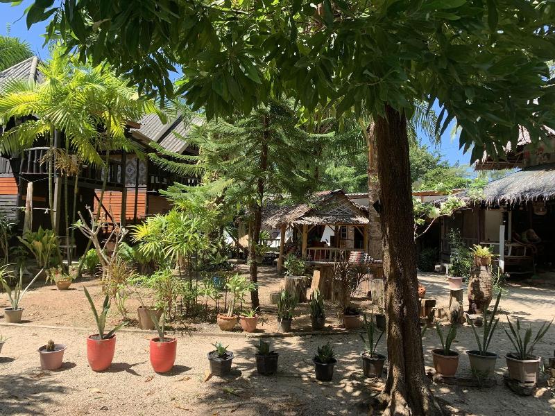 Leaf House Bungalow Hostel - Genel
