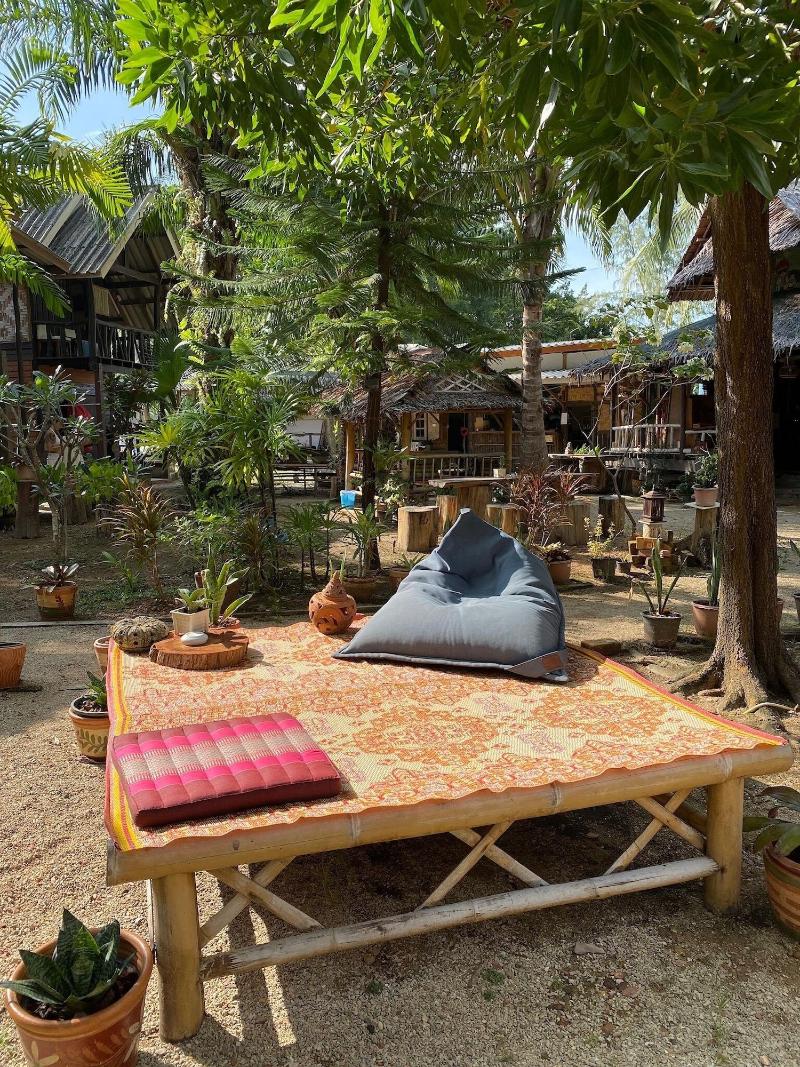 Leaf House Bungalow Hostel - Genel