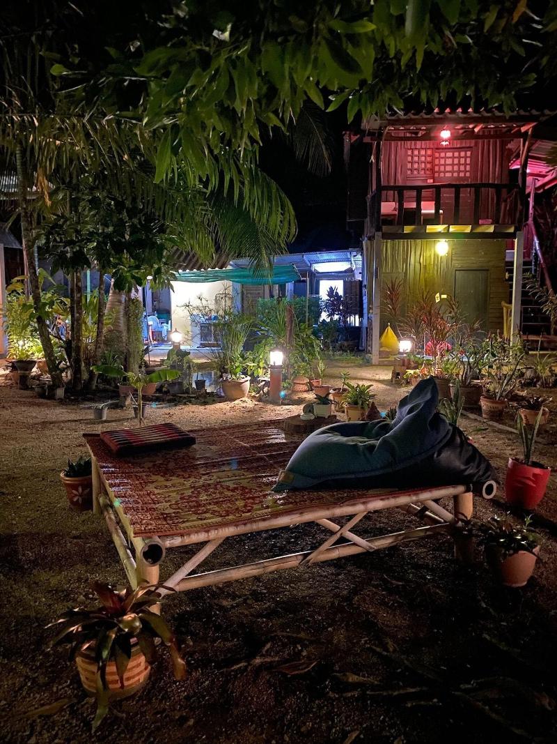 Leaf House Bungalow Hostel - Genel