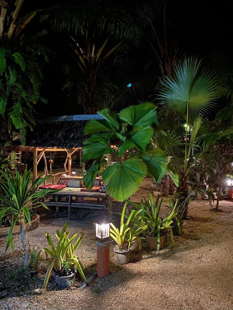 Leaf House Bungalow Hostel - Genel