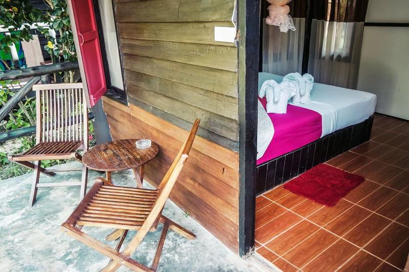 Leaf House Bungalow Hostel - Oda