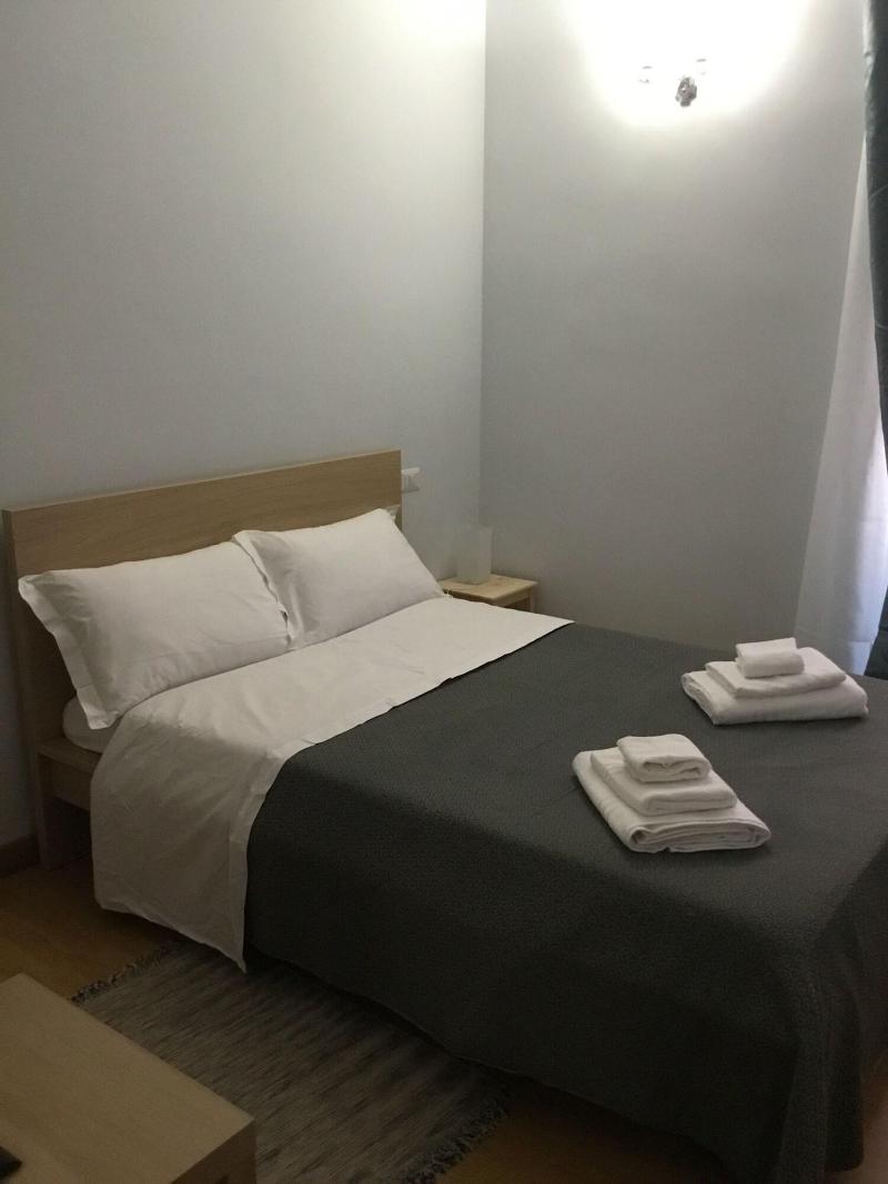 Duca Di Cavour - Oda