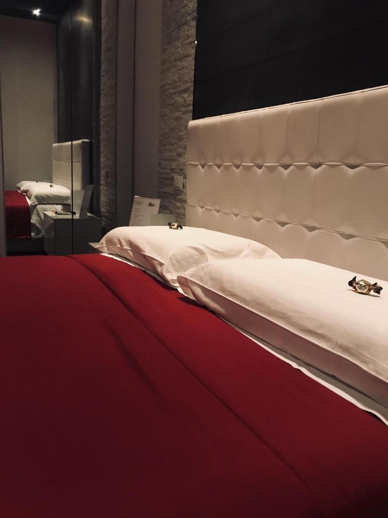 Royal Rooms Colosseo - Oda