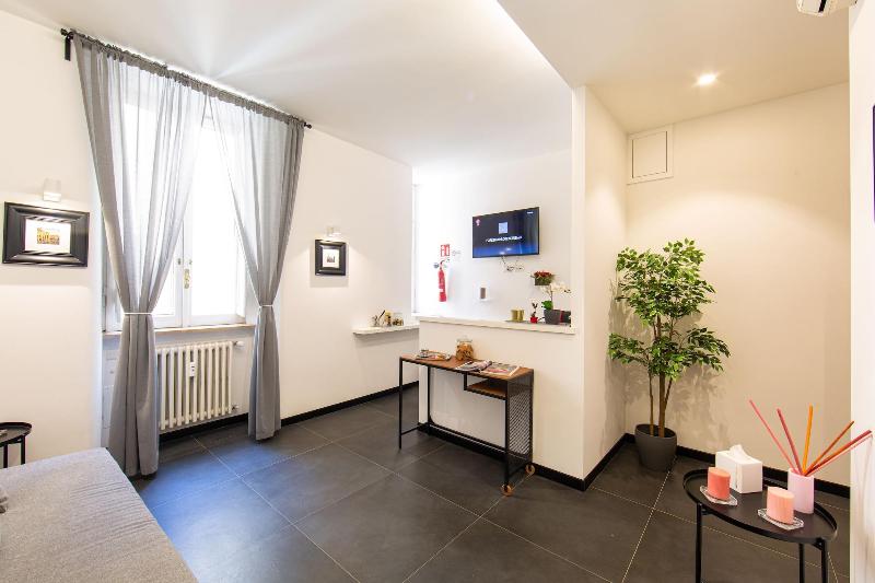 Lombardia40 Luxury Suites - Lobi