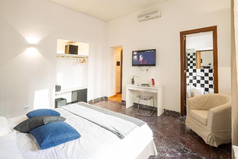 Lombardia40 Luxury Suites - Oda