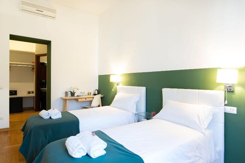 Lombardia40 Luxury Suites - Oda