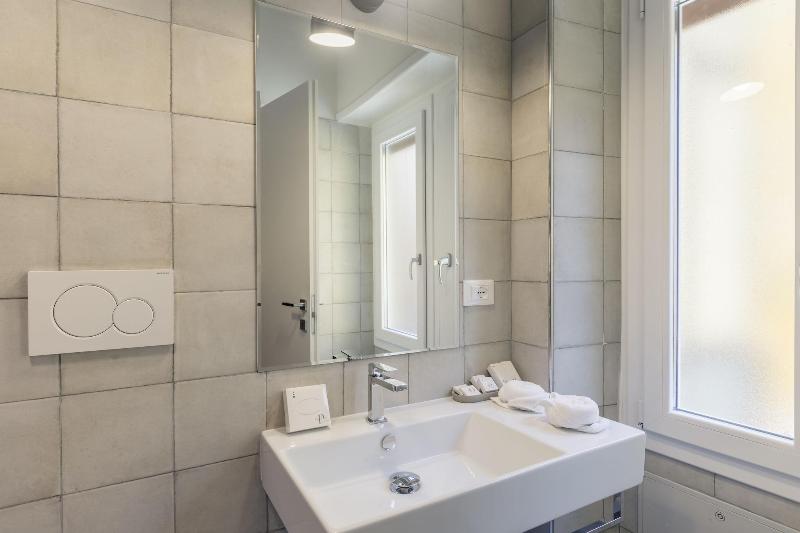 Trastevere Gallery Suites - Oda