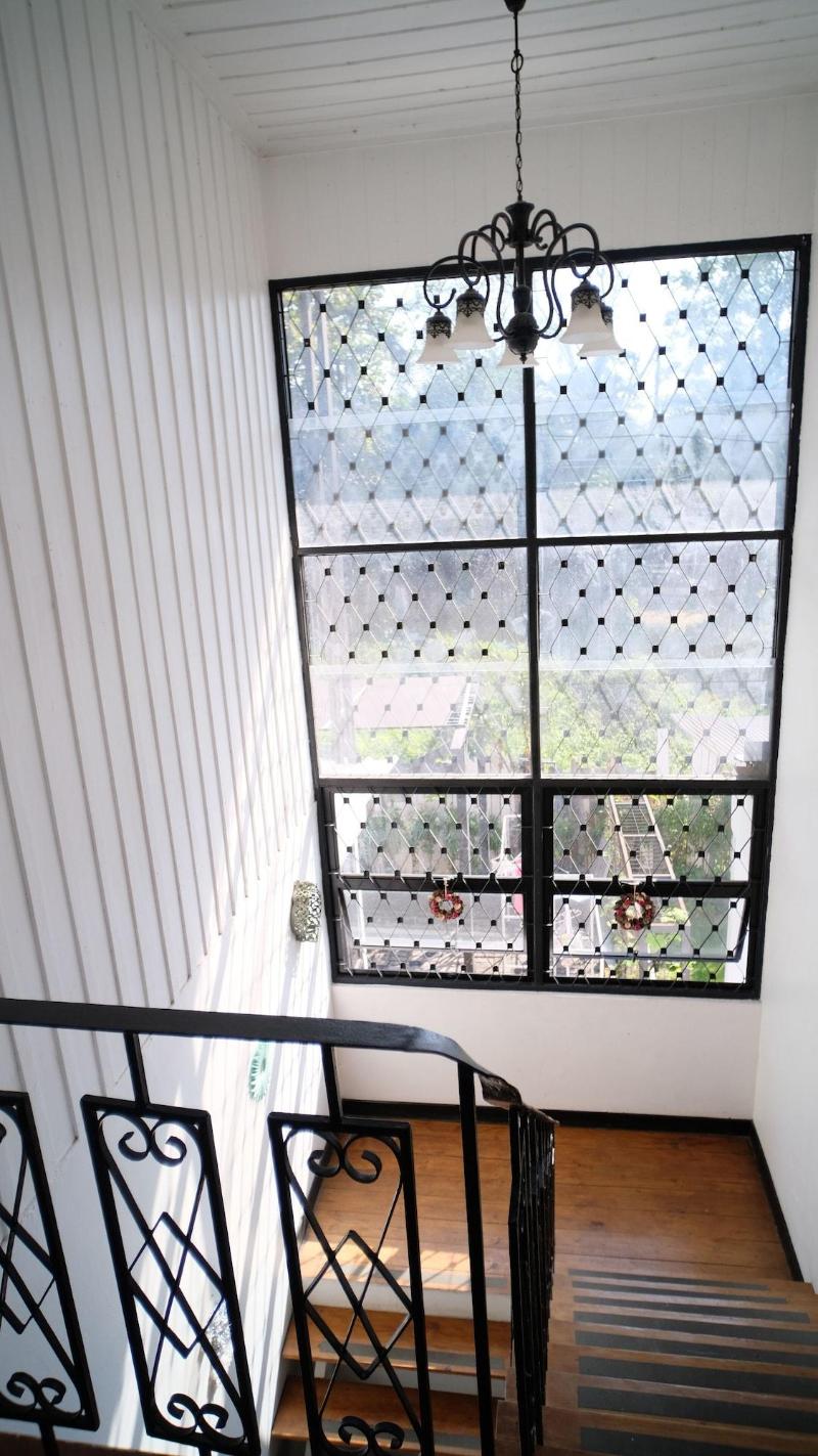 Sherloft Home And Hostel Dormitory - Lobi