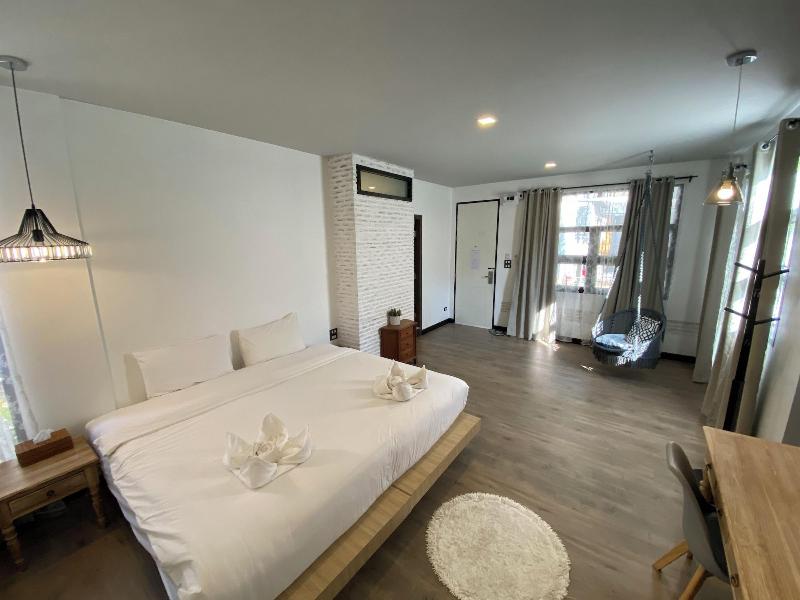 Sherloft Home And Hostel Dormitory - Oda