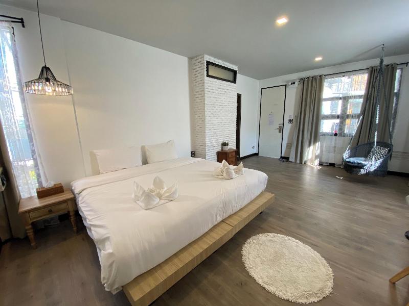 Sherloft Home And Hostel Dormitory - Oda