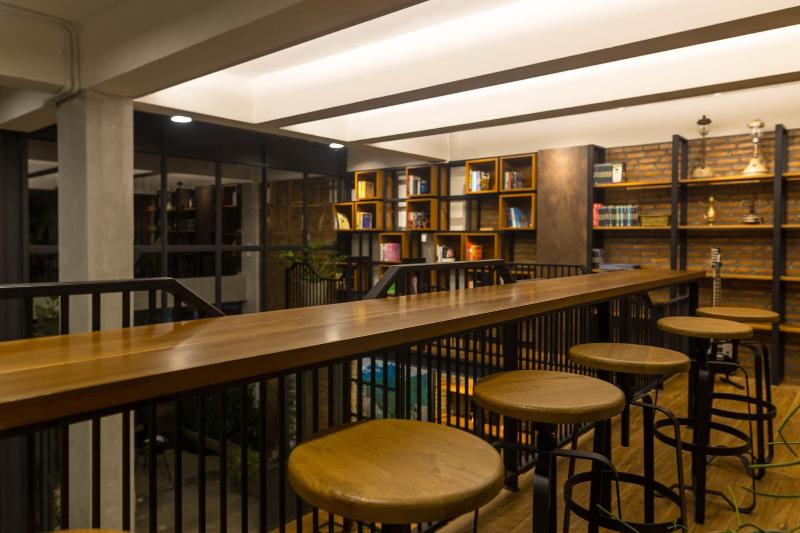 Hobnob Hostel Adults Only - Restoran