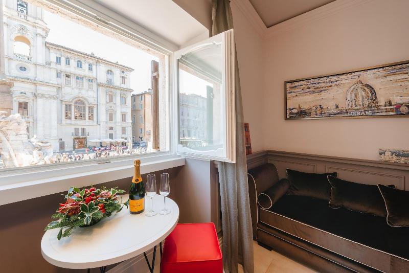 Rhea Silvia Luxury Navona - Oda