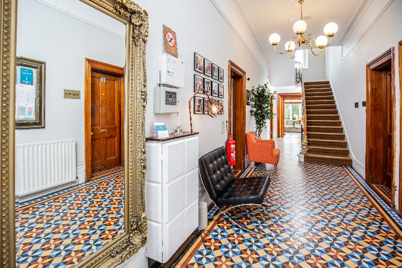 Beaumont House - Lobi