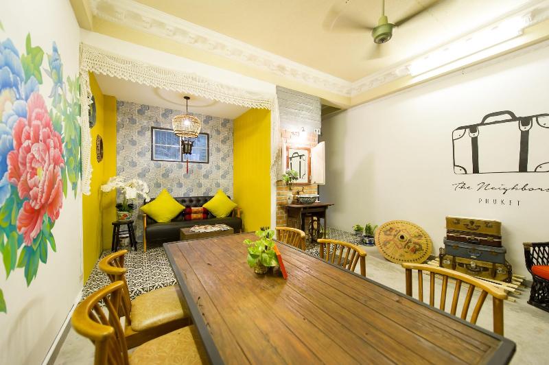 The Neighbors Hostel Adults Only - Genel