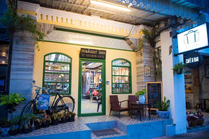 The Neighbors Hostel Adults Only - Genel