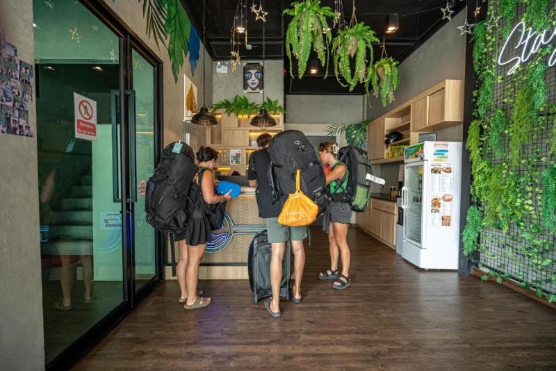 Patong Poshtel Adults Only - Lobi