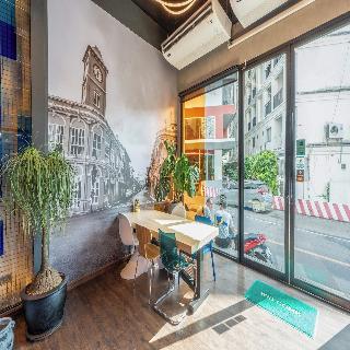Patong Poshtel Adults Only fotoÄŸrafÄ±