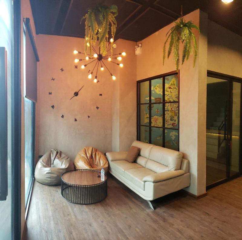 Patong Poshtel Adults Only - Lobi