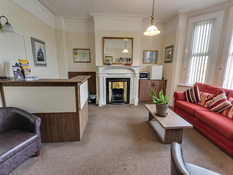 Sportsview Guest House - Lobi