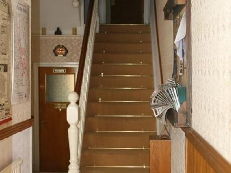 Adams Guest House - Genel