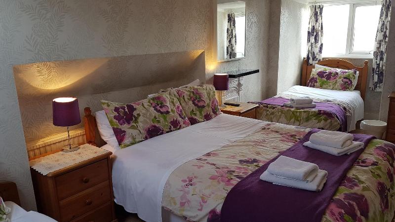 Adams Guest House - Oda