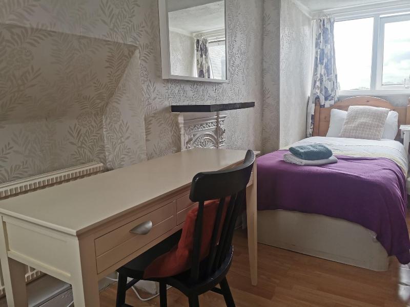 Adams Guest House - Oda